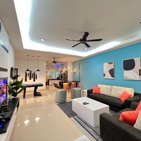 Tcvila 12Pax Neartc Dinosaurland Pooltable, Netflix Kuantan Luaran gambar