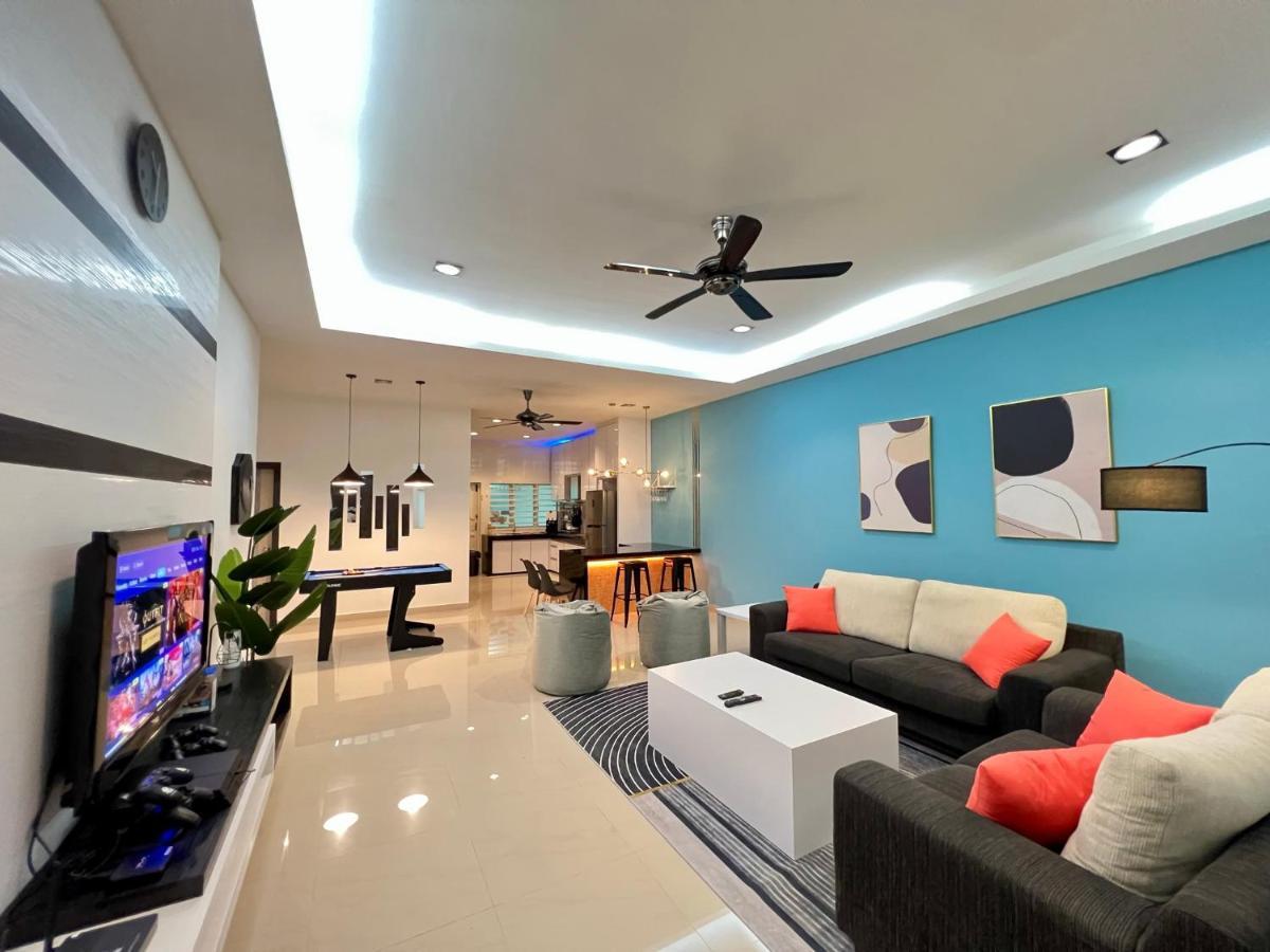 Tcvila 12Pax Neartc Dinosaurland Pooltable, Netflix Kuantan Luaran gambar